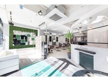 ヘアーアンドカラー ルジャルダン 葛西店(le jardin)の雰囲気（お席の間隔を一席空けてのご案内☆飛沫感染対策もバッチリ☆葛西）