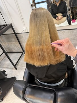 アルトラ(ALTLA) ハイトーンベージュカラー