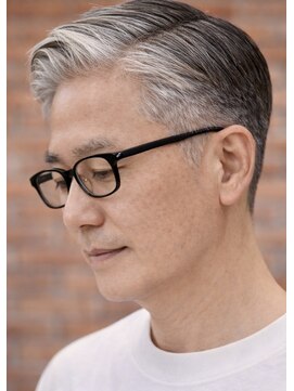 ヘアーメイク トレコローリ(hair make trecolori) 【trecolori津田沼】軽いスキンフェードスタイル