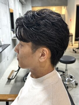 ブルニール 中崎町(BLEUNIR) フェザーパーマ/センターパート