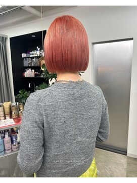 ウカン(UKAN.) 似合わせカット＋ダブルカラー