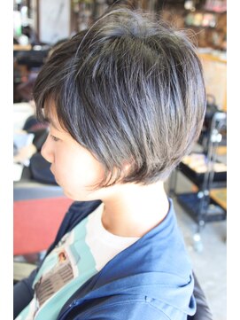 オーバーキャプテンネイキッド(OVER CAPTAIN NAKED) 斜めバング＊メリハリショート