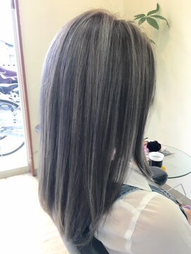 ヴァニラ(Vanilla) ウイービング＃ブリーチ＃アッシュオン