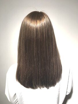 アルス ウィズ アクロス オモテサンドウ(aluss with AKROS omotesando) ツヤグレージュカラー