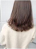 ミディアムレイヤー◎小顔に見せるヘア《櫻田亜弓》
