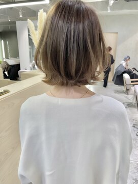 ナナローネス(nana loness) ゆるふわレイヤー　レイヤーボブ