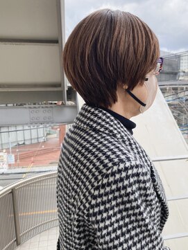 オーシャン(Ocean) ［OCEAN Hair&Life 水田成美］明るい白髪染め/前髪なしショート