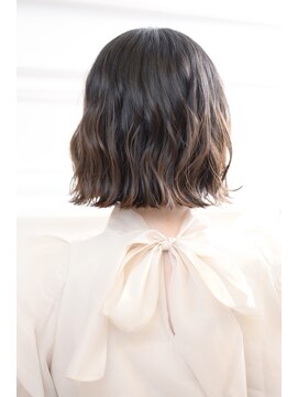 ギンザ ル グラン(JEAN CLAUDE BIGUINE GINZA Le Grand) ラフウエーブボブ