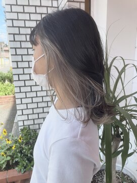 ムーブ(Moob) アクセントでインナーカラー　ホワイトベージュ【別府】