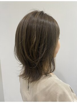 エアー 銀座タワー(AIR) 【グレージュカラーのふんわりウルフ】