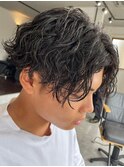 波巻きパーマセンターパートツイストスパイラルパーマ刈り上げ