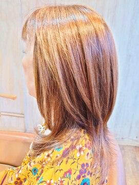 カミビトグロウ(kamibito glow) 20代30代40代大人可愛いハイライトミルクティーベージュ透明感