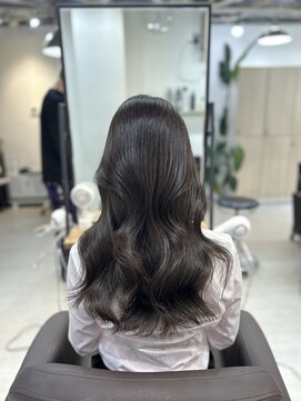 アイズ 横浜(IS) 【JUNKI指名】オリーブグレージュ/横浜