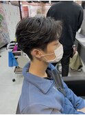 フェザーパーマ　ショート　センターパート