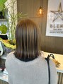 ブレンド(BLEND) トップのみブリーチしたアンブレラカラーです。
