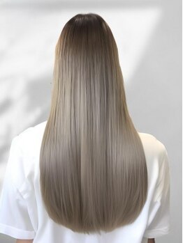 フェリシータ リコルソ(FELICITA RicorsO)の写真/FELICITA RicorsOで艶感・さらさらの手触りを実感！柔らかいのにまとまる質感で思わずうっとり♪