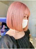切りっぱなしボブピンクベージュミディアムボブダブルカラー