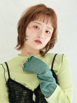 ビィシャイン 滝野店 ベビーバングの抜け感ショートミディ