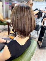 リコバイアフロート(riko by afloat)&nbsp;ウルフ/レイヤーボブ/ハイライト/ミディアム/ブラウン