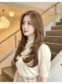 セミロングミディアムレイヤーベージュ
