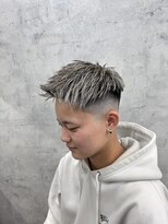 リミットバイアフィナー 大宮店(limit by Afinar)&nbsp;ホワイトメッシュ/ハイライト/ジェットモヒカン/フェード