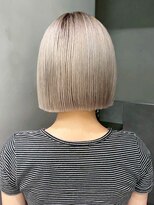 アルバム 銀座(ALBUM GINZA)&nbsp;ブリーチボブダブルカラー韓国ヘアブロンドミディアム_ba555393