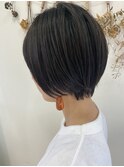 暗髪カラーでもおすすめ☆ミニマムショート