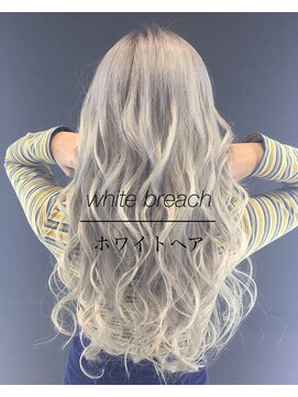 バトー(bAteAu) シルバー、グラデーション、エクステ、ホワイトブリーチ