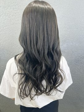 ラヴリア クルメ(LOVERIA KURUME) 透け感のあるグレー