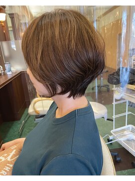 シャンプー ボーイ 宮崎柳丸店(SHAMPOO BOY) 前下がりショートボブ