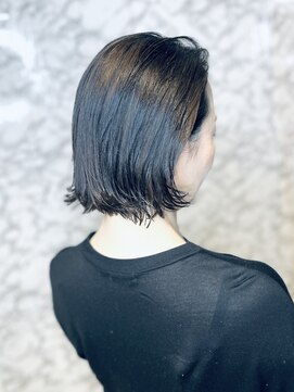 タヤ 東急百貨店吉祥寺店(TAYA) 切りっぱなしボブ/ワンレングス/黒髪ボブ/大人ボブ