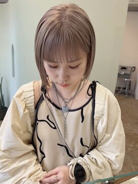 ユー セント(yew scent) ベージュカラー