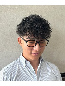 髪屋 ☆パーマの強弱が大切な☆メンズマッシュスペインカール