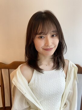 ガーランド (Garland) 大人かわいい小顔顔まわりレイヤー小顔バングカットまろベージュ