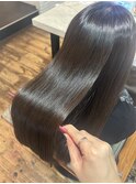 光沢のある美髪ヘア