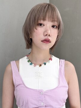 ギークス(GEEKS) 【GEEKS渋谷】ショートウルフ/ミルクティーカラー/前髪あり/小顔