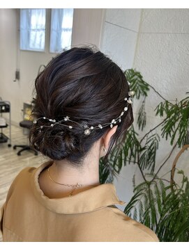 フゥカ 売市店(fuka) ～ミディアムふんわりシニヨン～ 八戸