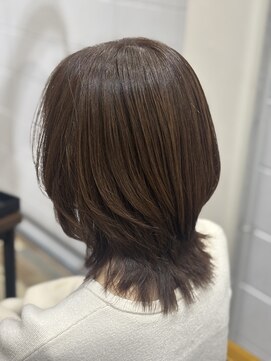 ジョワ ド ヴィーヴル(Joie de Vivre) レイヤーカットと大人ベージュ