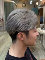 サンク ドリームプラザ店(CINQ)&nbsp;【CINQ】山崎 透明感際立つシルバーダブルカラー