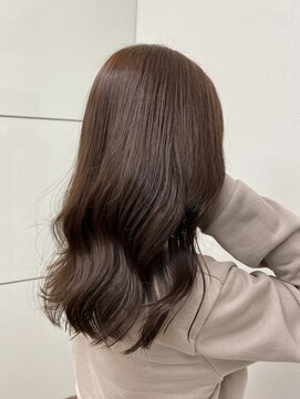 シェノン 梅田(CHAINON) ピンクベージュ×コスメカラー