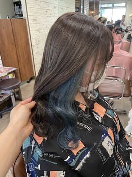 ミニム ヘアー(minim hair) 【minim×岩田】夏にぴったりブルーのインナーカラー☆