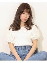 クリーム(Cream)&nbsp;顔周りレイヤーカット×オリーブベージュ