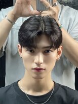 ルアウアオ(LUAU Ao)&nbsp;《北斗》ダウンパーマ / Instagram - @hokutooo16