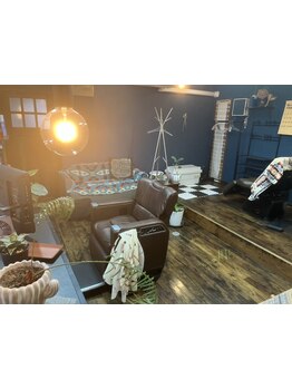 完全個室のプライベート空間＊周りを気にせず、リラックスしてサロンタイムをお過ごしいただけます♪