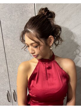 海外風シニヨンアレンジ