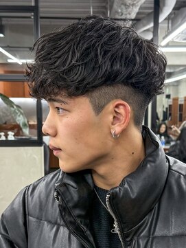 ニコ トウキョウ ロジック(nico TOKYO Logic) スキンフェードスパイキーショートパーマ短髪刈り上げ