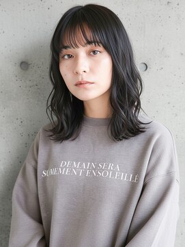 長すぎないゆるふわパーマ