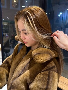 パーク(PAAQ) イズミ/フェイスフレーミング/ブラウンカラー/デザインカラー