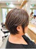 【襟足スッキリ！癖毛でもまとまりやすいショートカット】