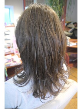 ヘアー ライフ トゥルース(Hair Life truth) ≪truth≫外国人風ダブルカラー×アッシュグレー